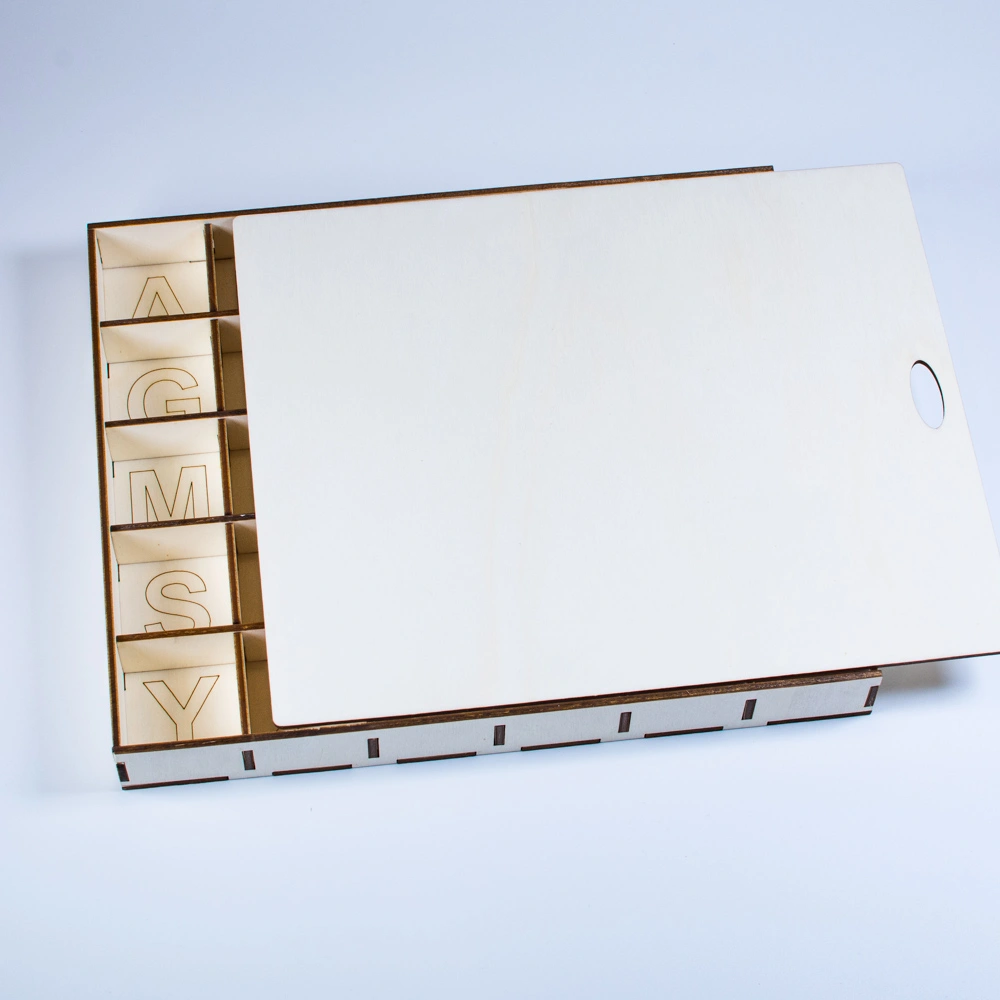 Krabice na tiskací pohyblivou abecedu